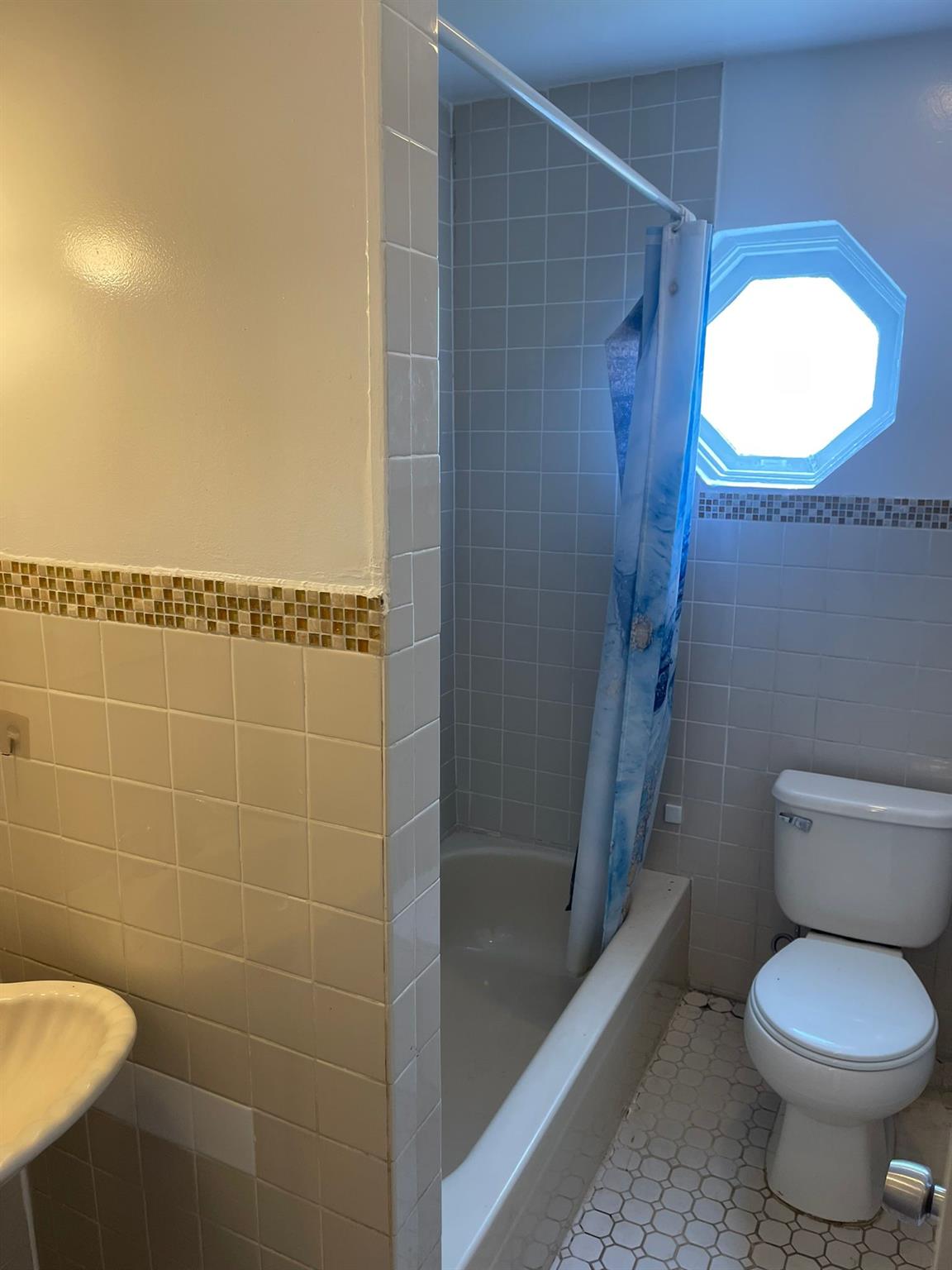 78-05 Park Drive E # 4B, Kew Garden Hills, NY 11367