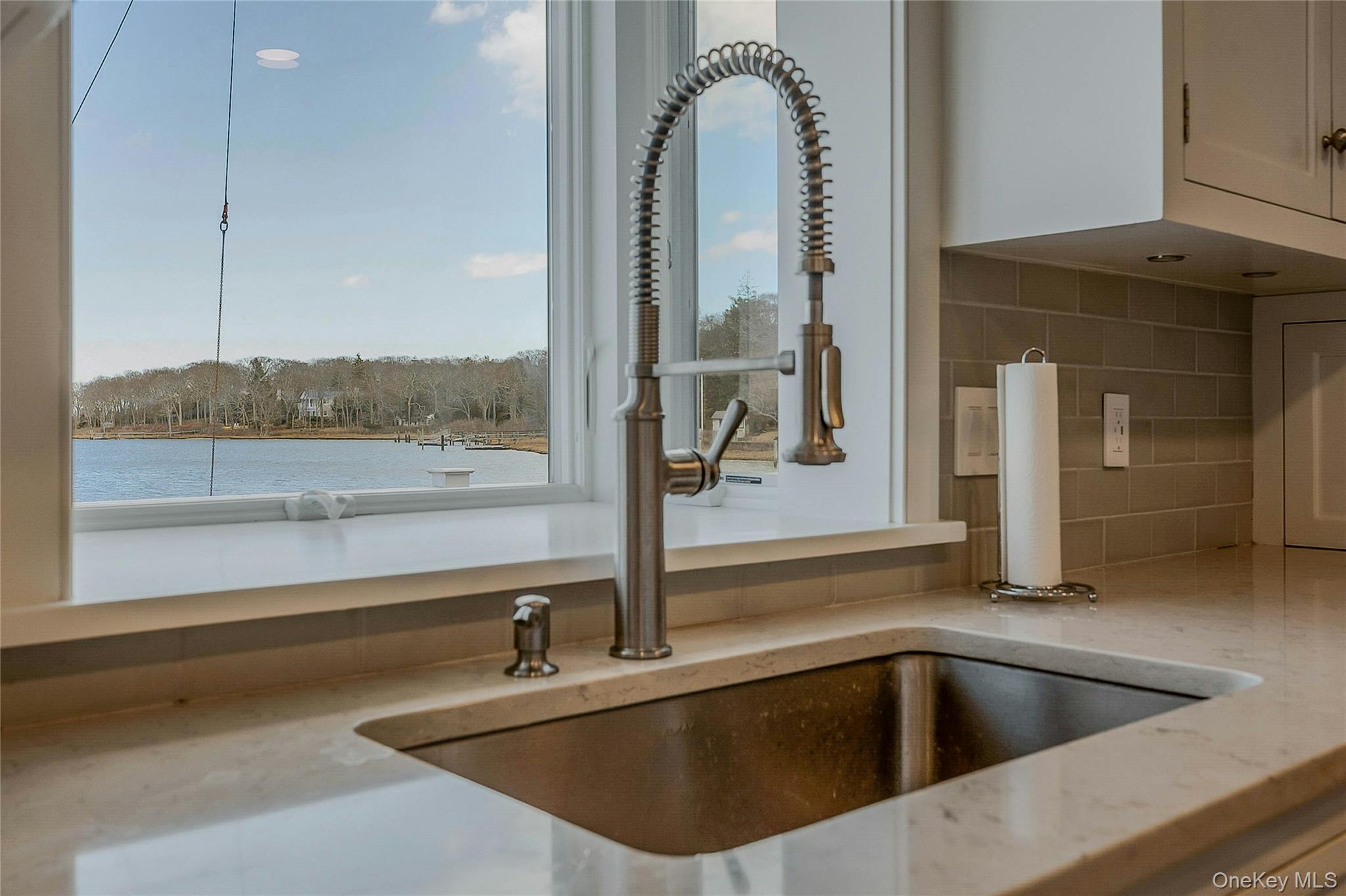 370 Fishermans Beach Road, Cutchogue, NY 11935