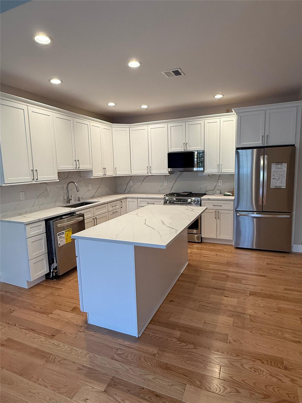 3 Primrose Lane # 3, Islandia, NY 11749