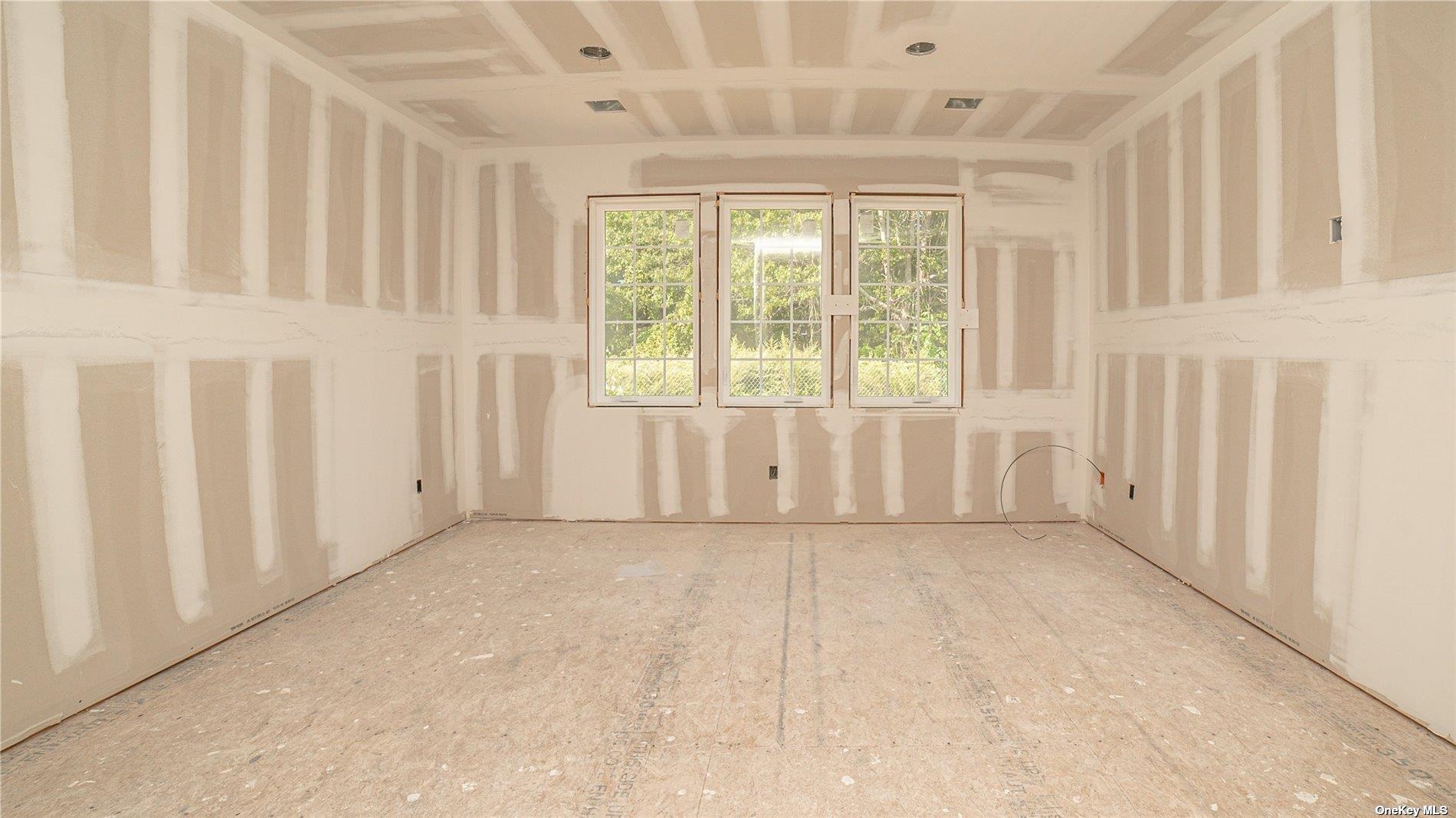 3 Primrose Lane # 3, Islandia, NY 11749