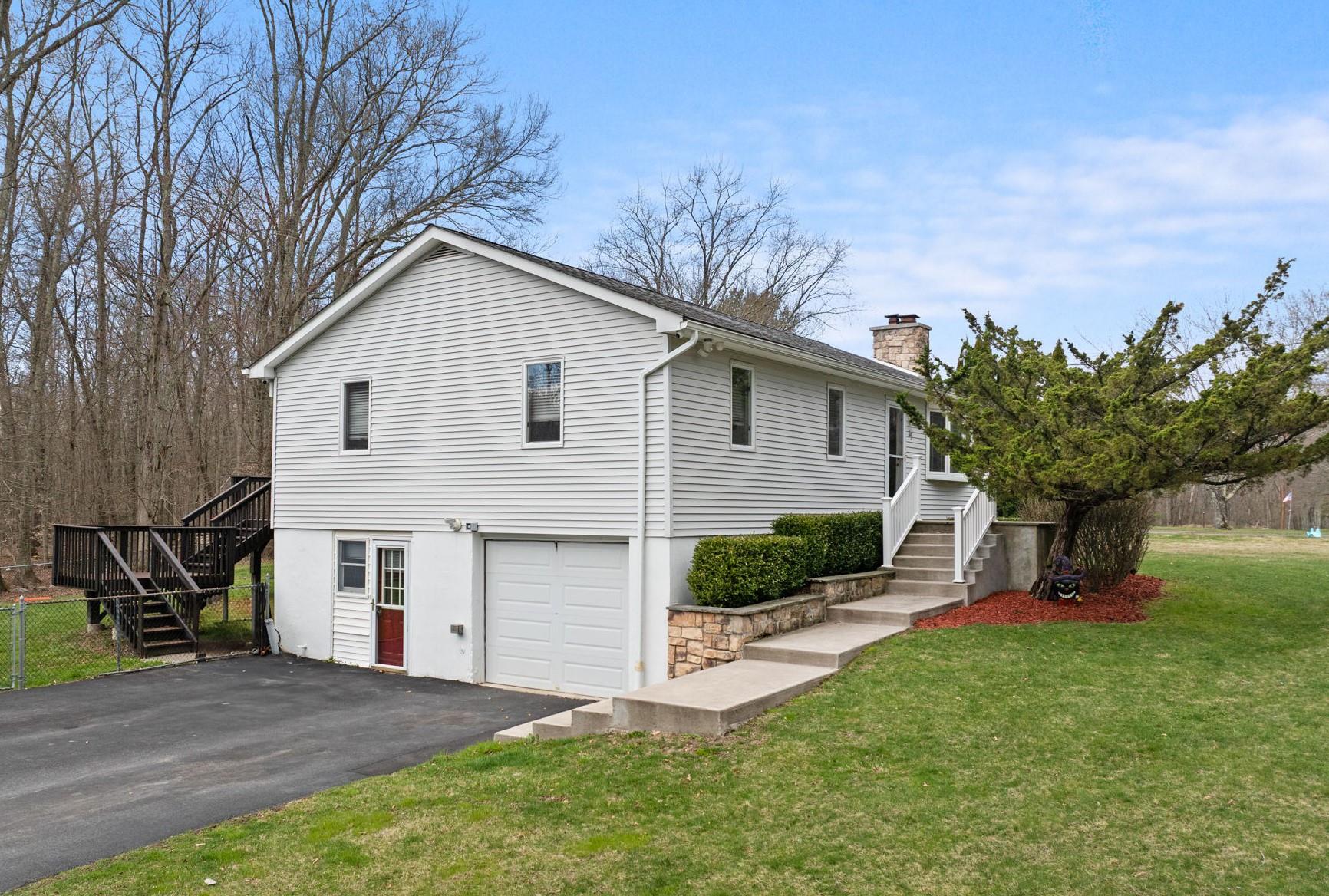 45 Bible Camp Road, Bloomingburg, NY 12721