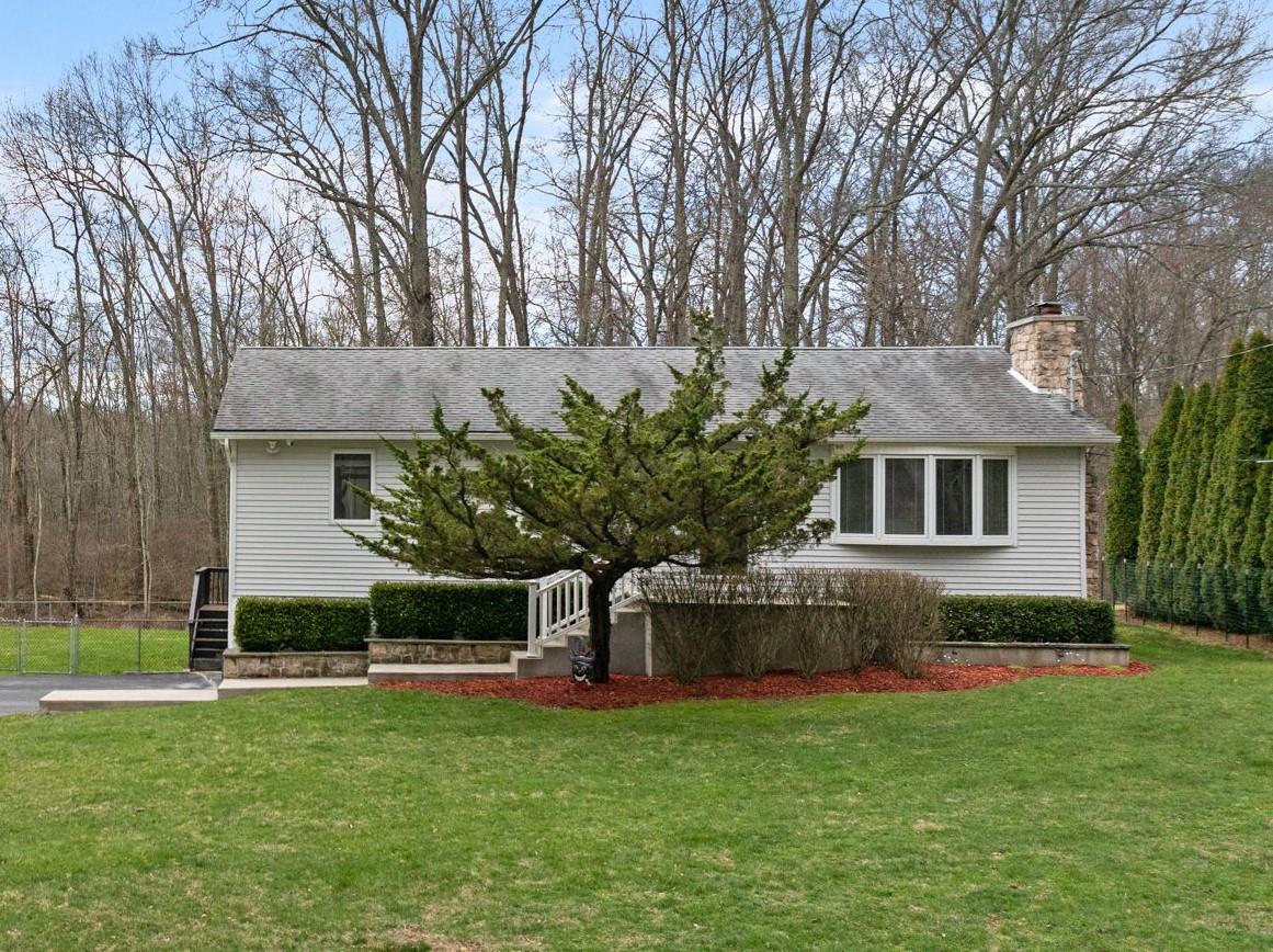 45 Bible Camp Road, Bloomingburg, NY 12721