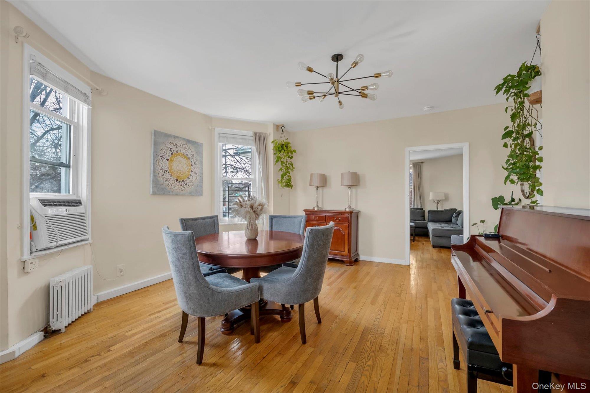 39-25 Murray Street, Flushing, NY 11354