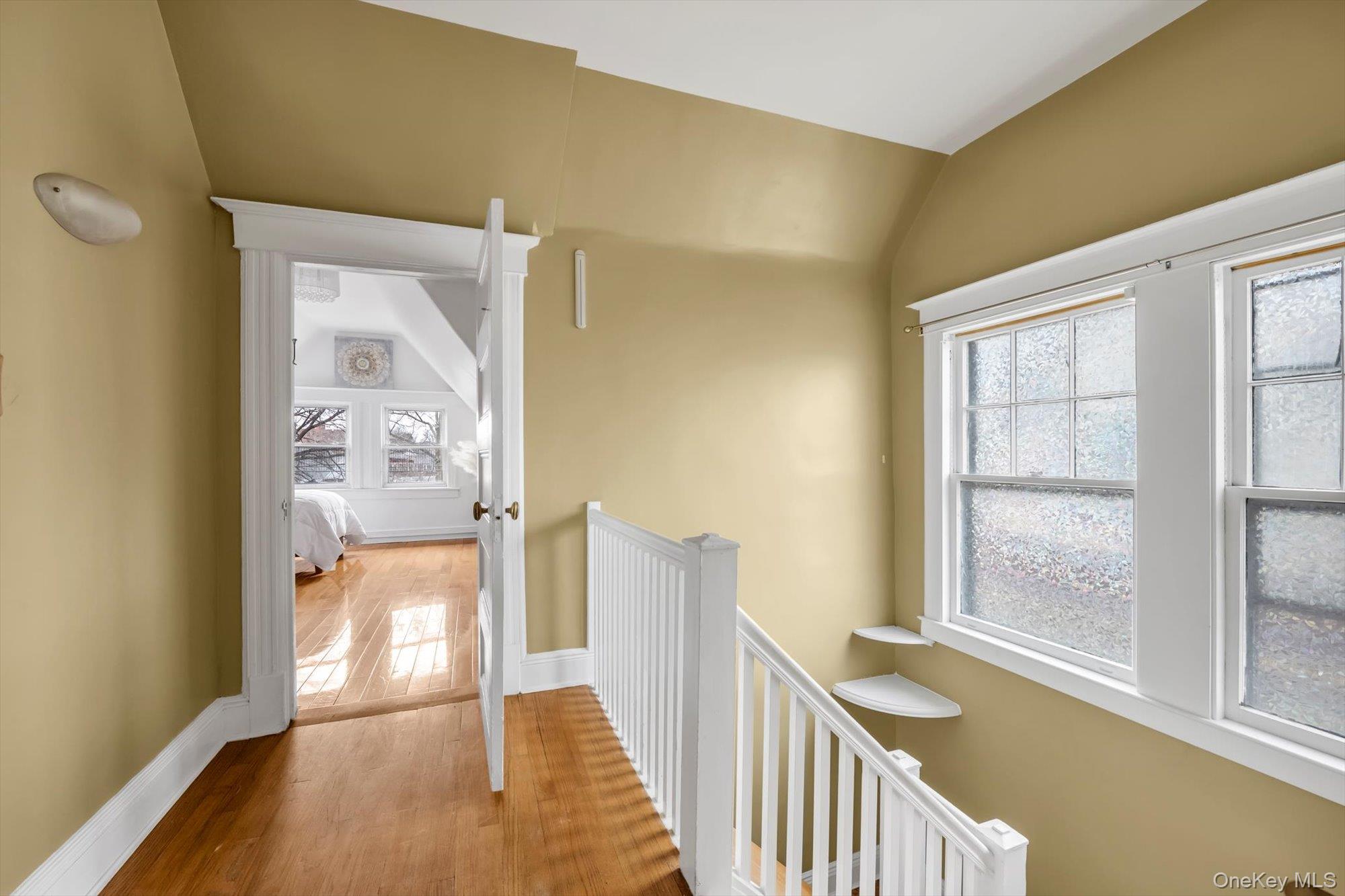 39-25 Murray Street, Flushing, NY 11354