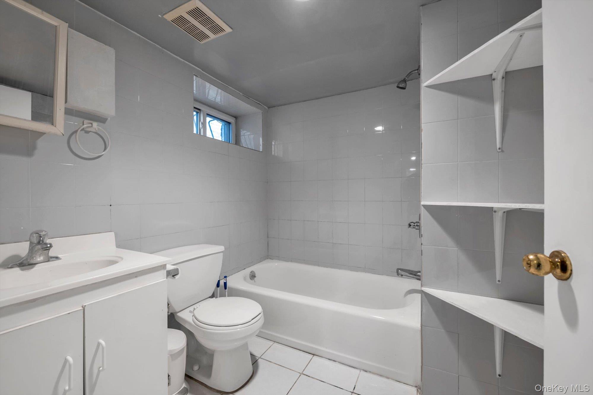 39-25 Murray Street, Flushing, NY 11354