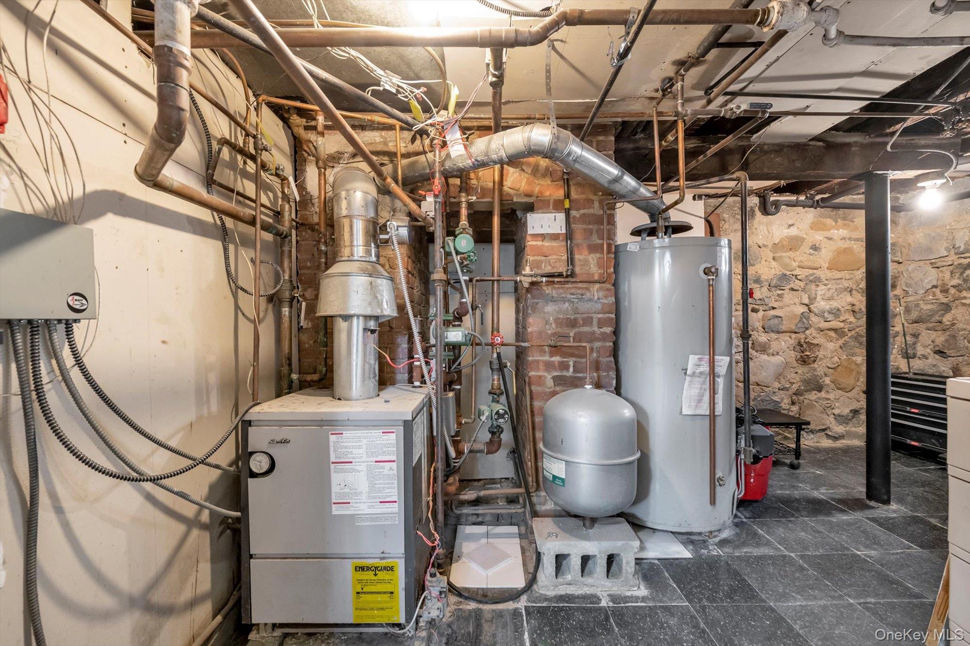 39-25 Murray Street, Flushing, NY 11354