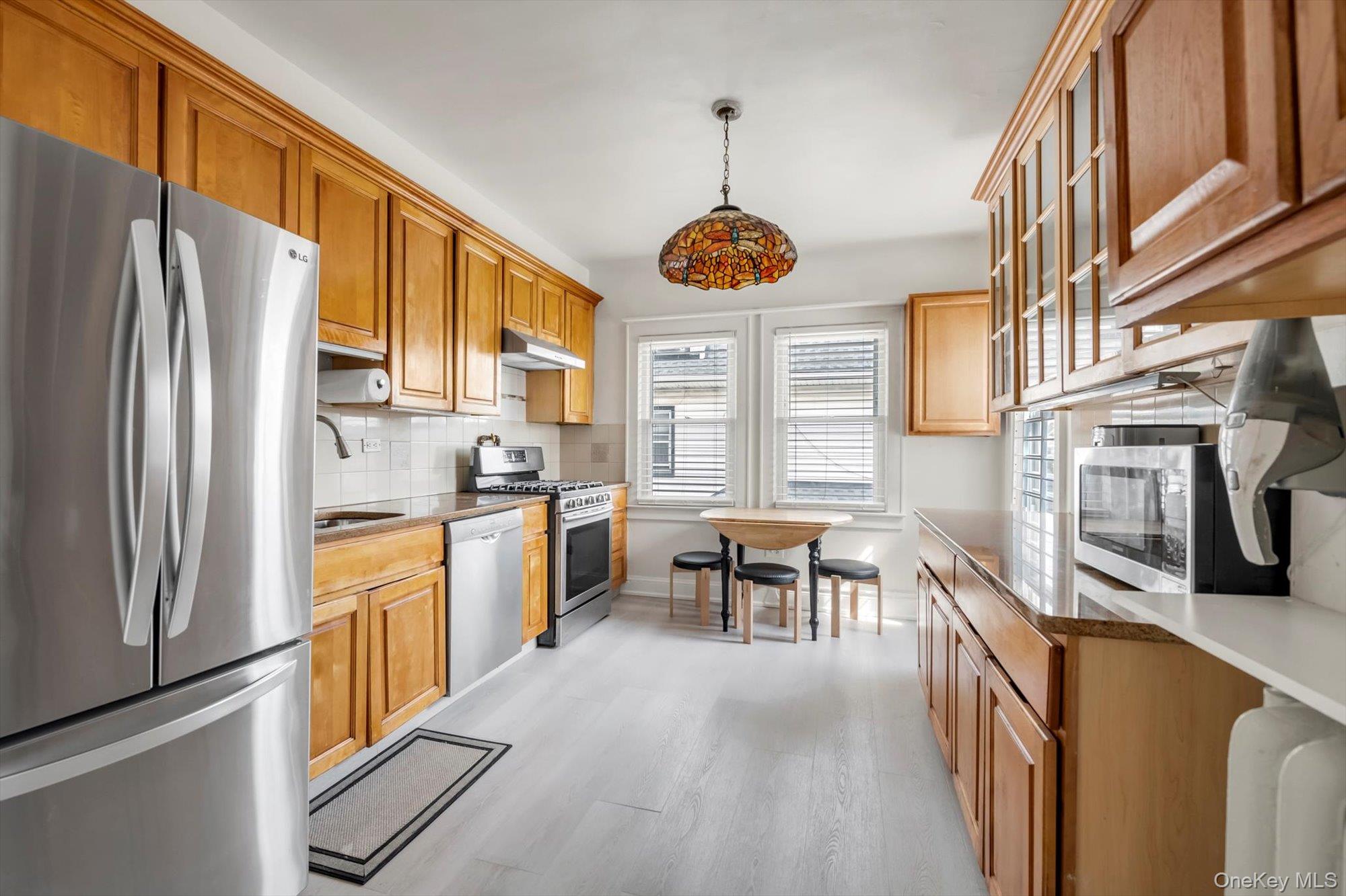 39-25 Murray Street, Flushing, NY 11354