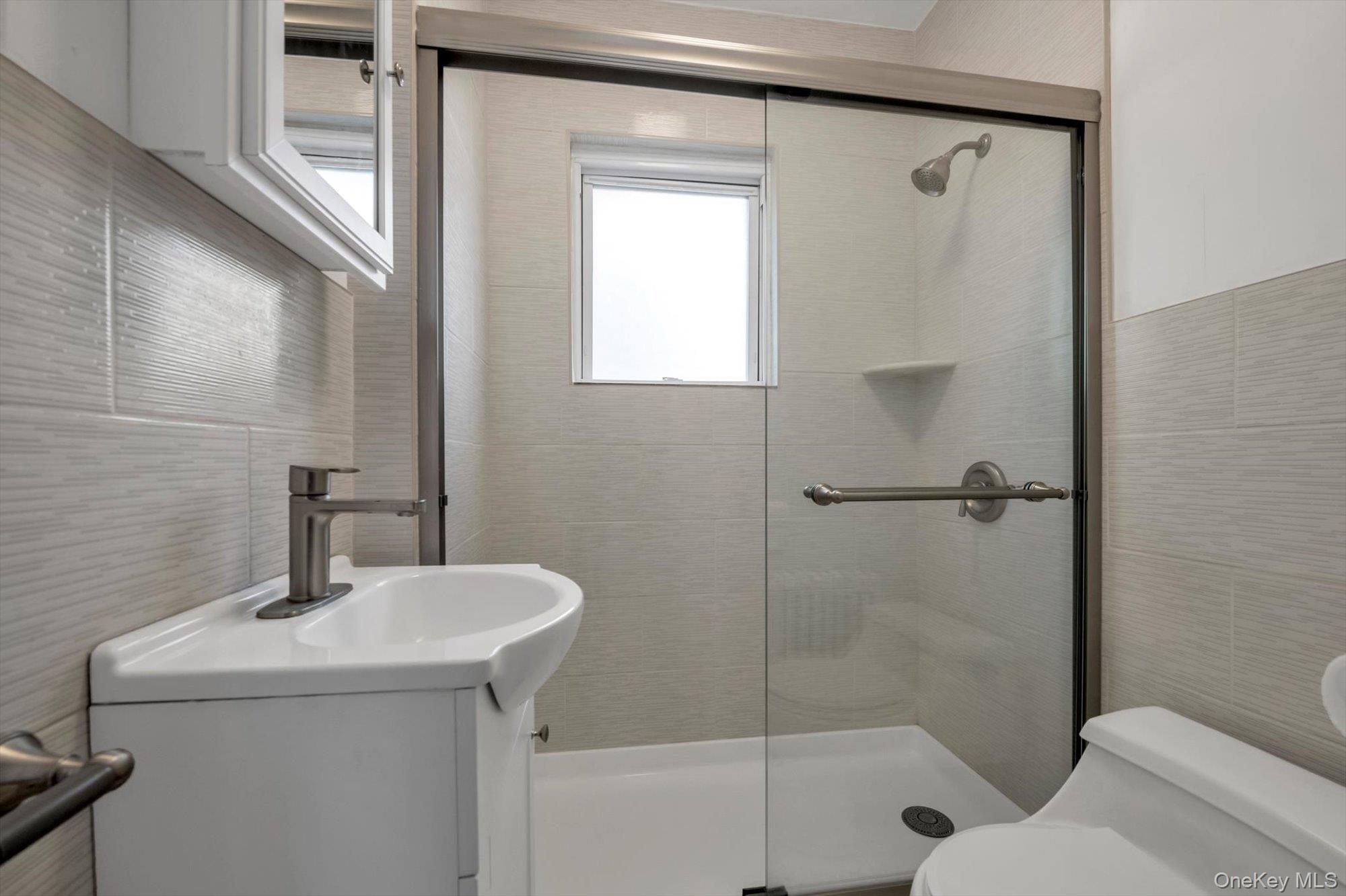 39-25 Murray Street, Flushing, NY 11354