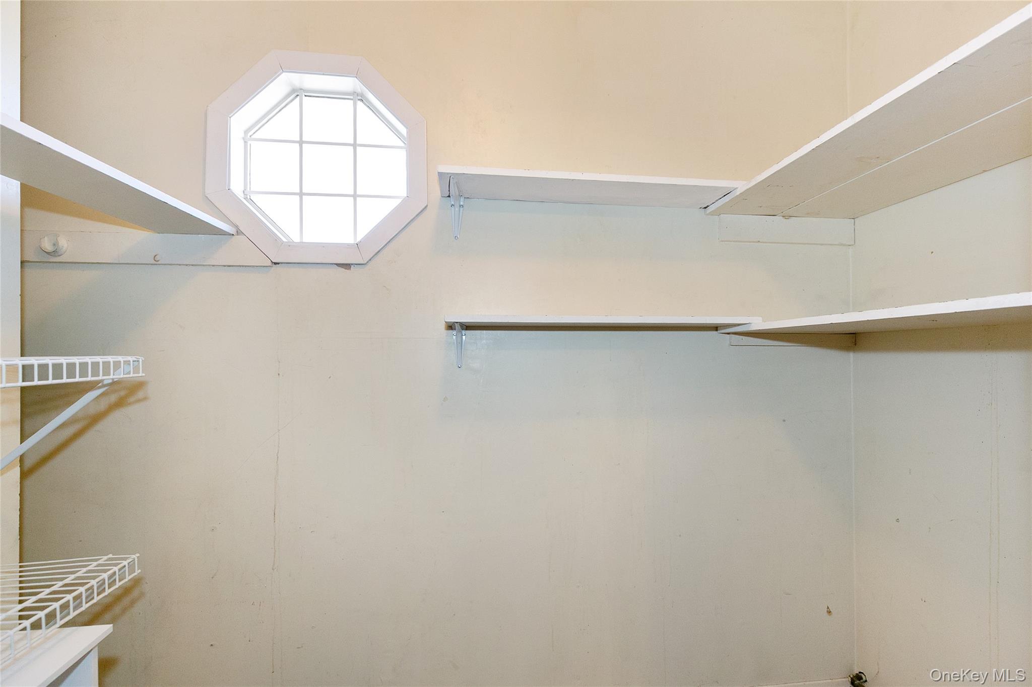 254 N Richmond Avenue, Massapequa, NY 11758