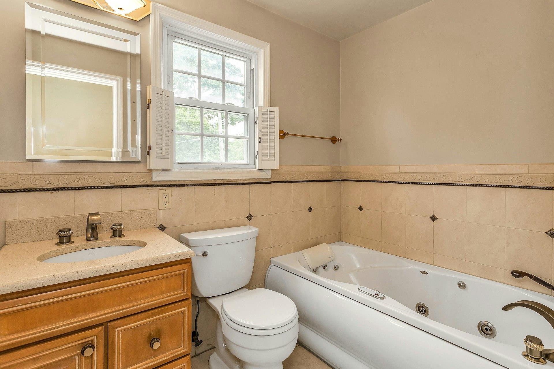 319 Maryland Avenue, Freeport, NY 11520