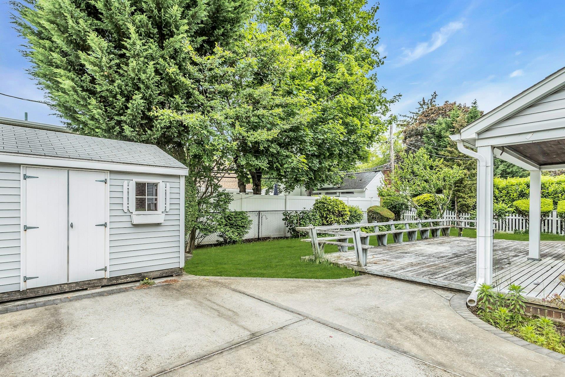 319 Maryland Avenue, Freeport, NY 11520