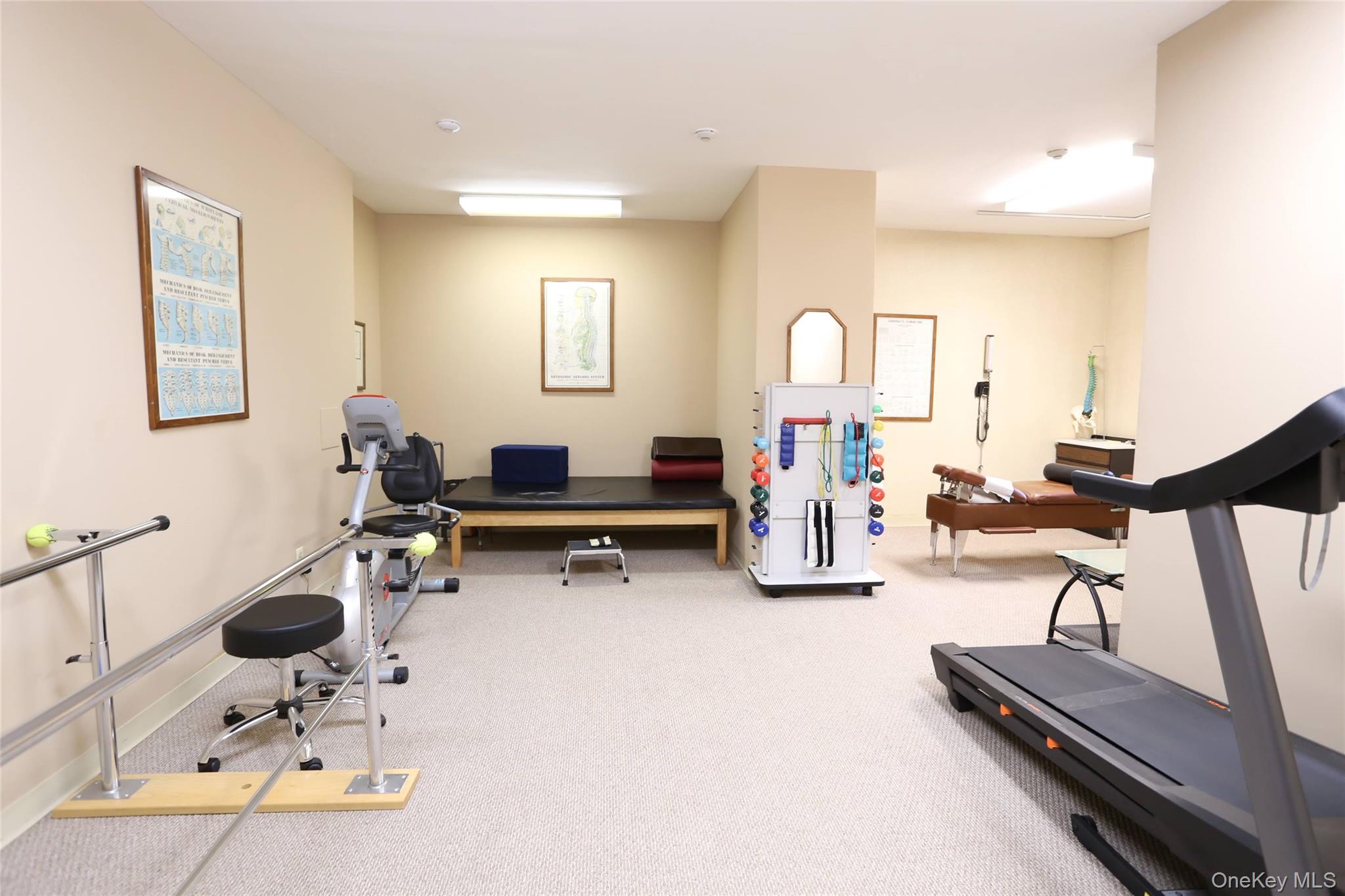 2 Strawtown Road, West Nyack, NY 10994