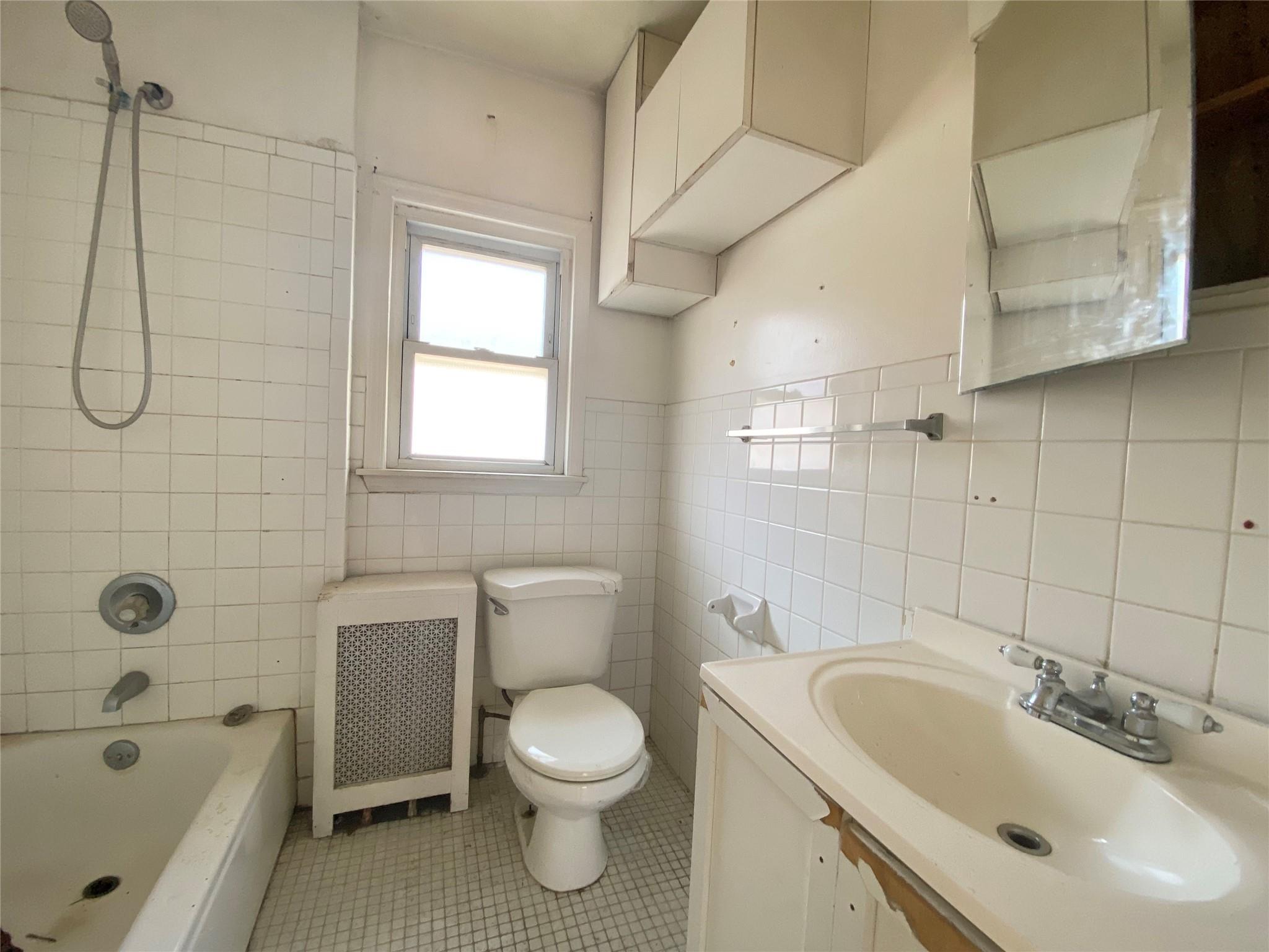 9 Alden Park # 9, Bronx, NY 10465