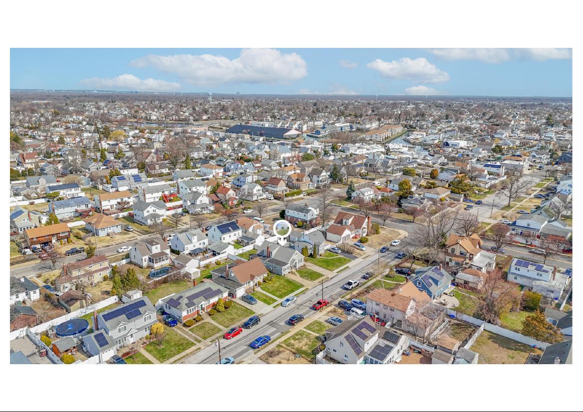 1069 Hastings St, Baldwin, NY 11510
