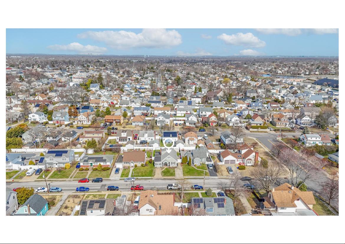 1069 Hastings St, Baldwin, NY 11510