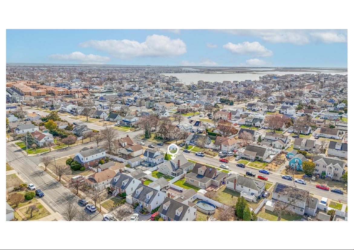 1069 Hastings St, Baldwin, NY 11510