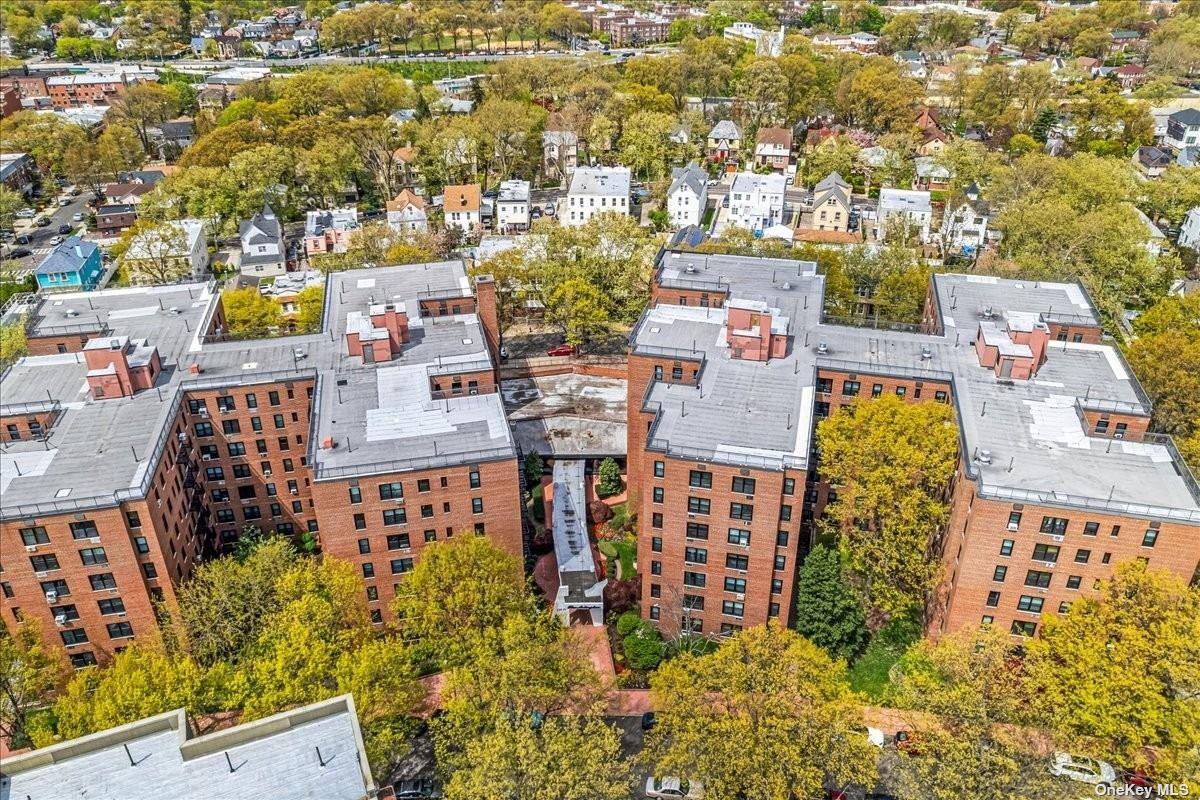 139-15 83rd Avenue # 726, Briarwood, NY 11435