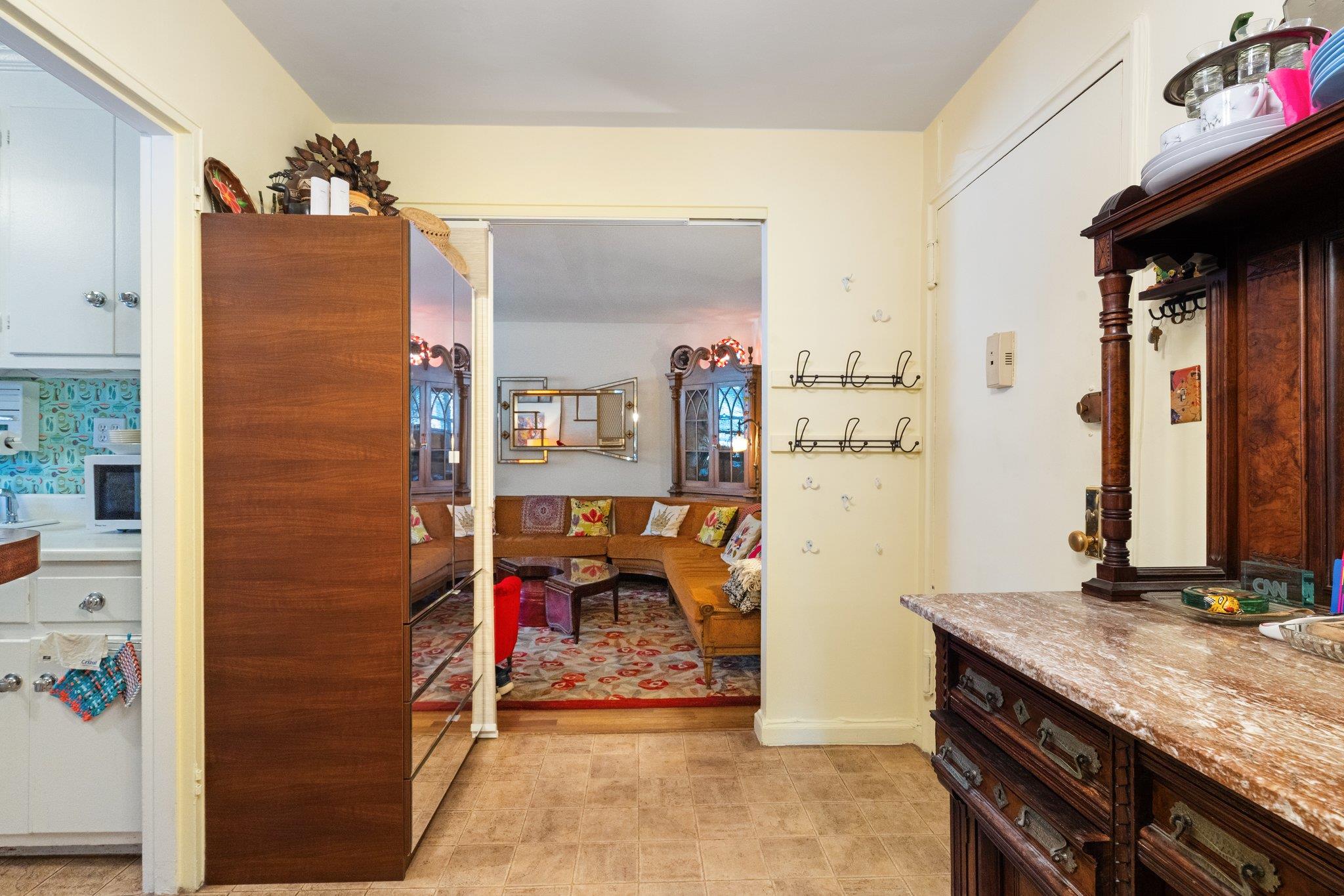 139-15 83rd Avenue # 726, Briarwood, NY 11435