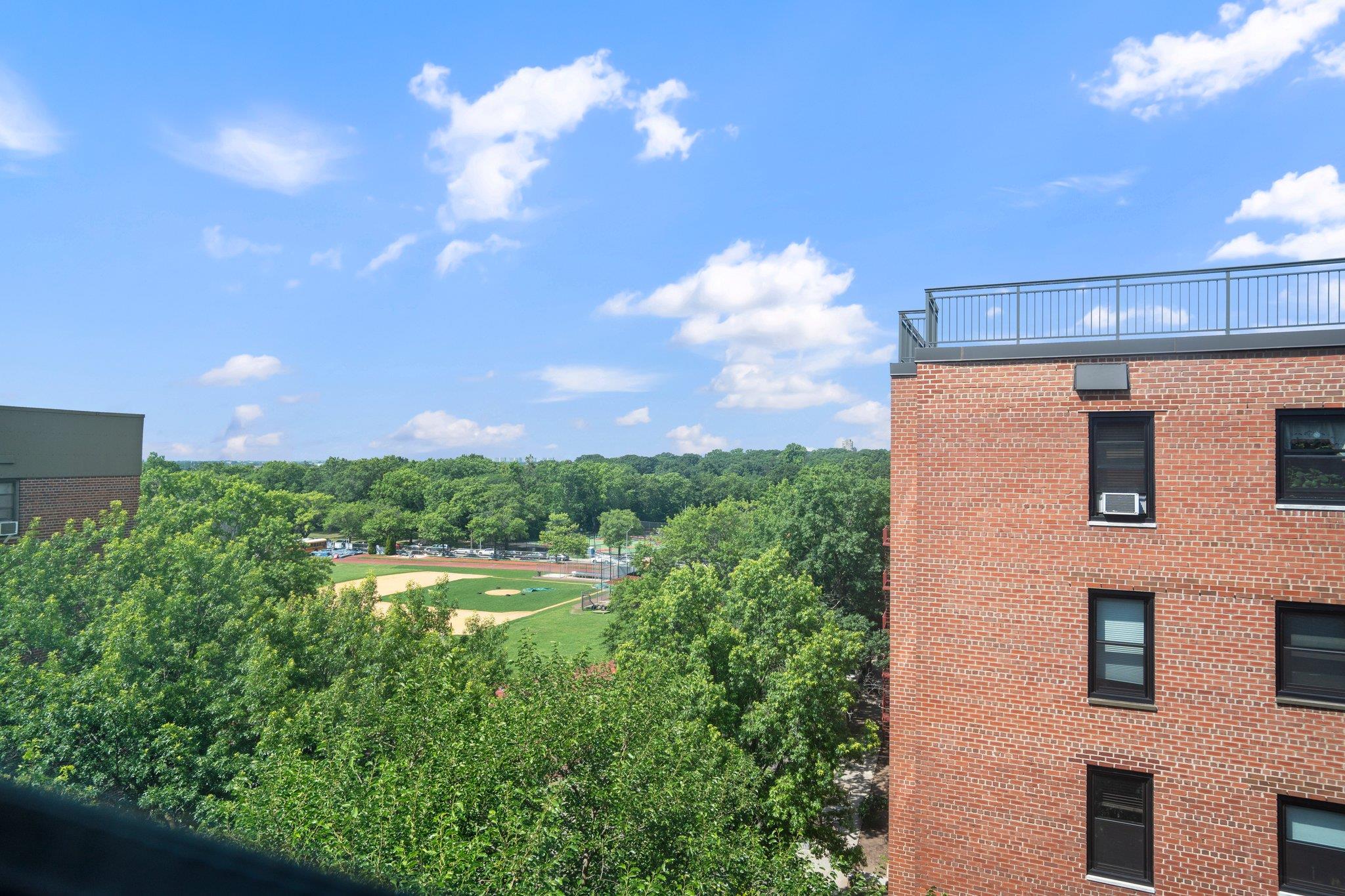 139-15 83rd Avenue # 726, Briarwood, NY 11435