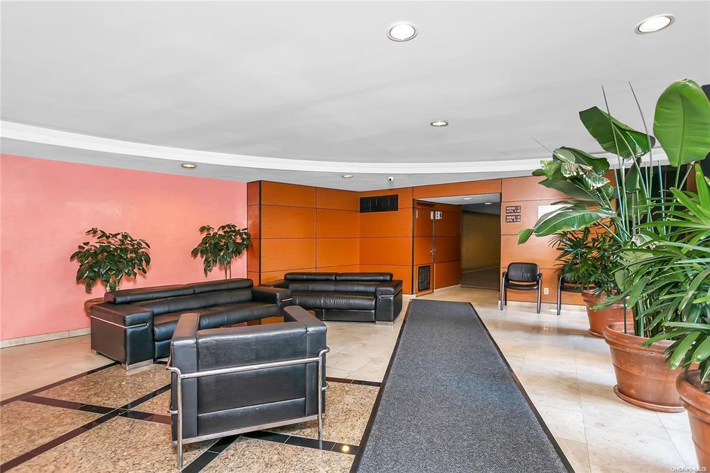 139-15 83rd Avenue # 726, Briarwood, NY 11435