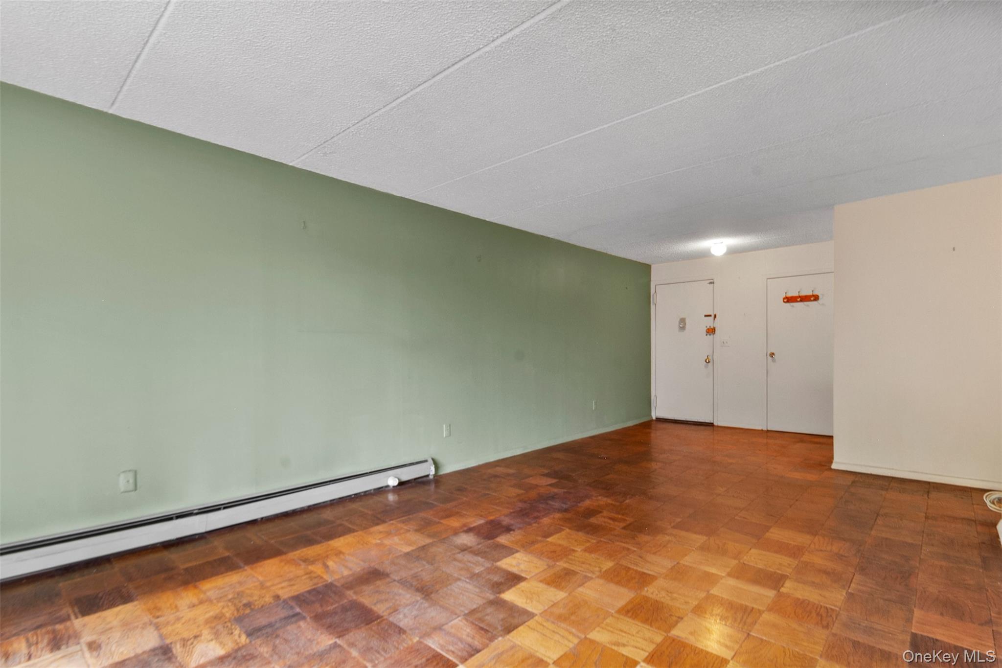 687 Bronx River Road # 2A, Yonkers, NY 10704