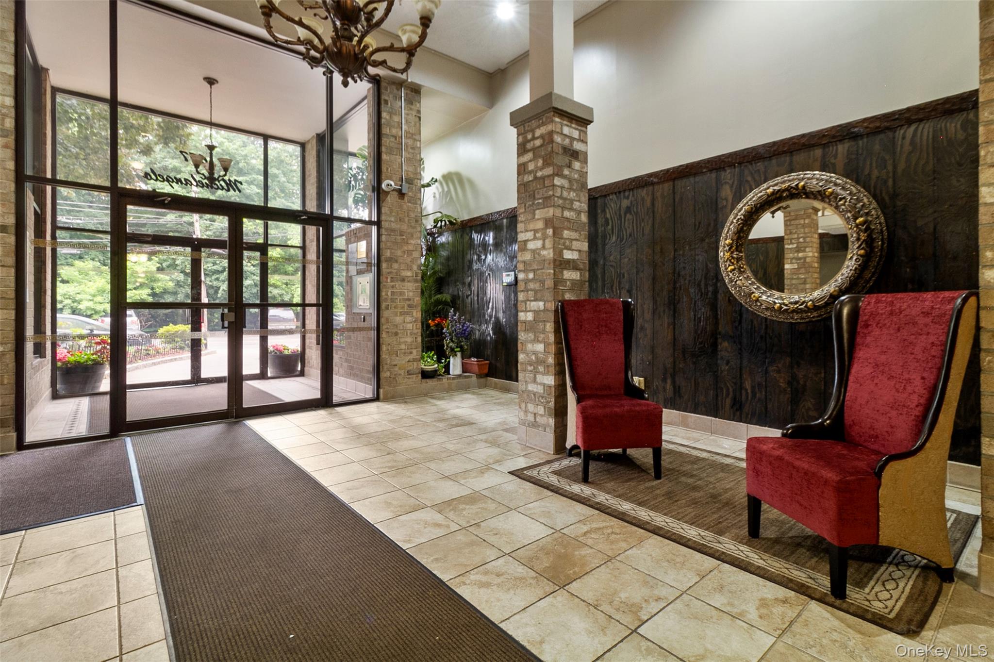 687 Bronx River Road # 2A, Yonkers, NY 10704