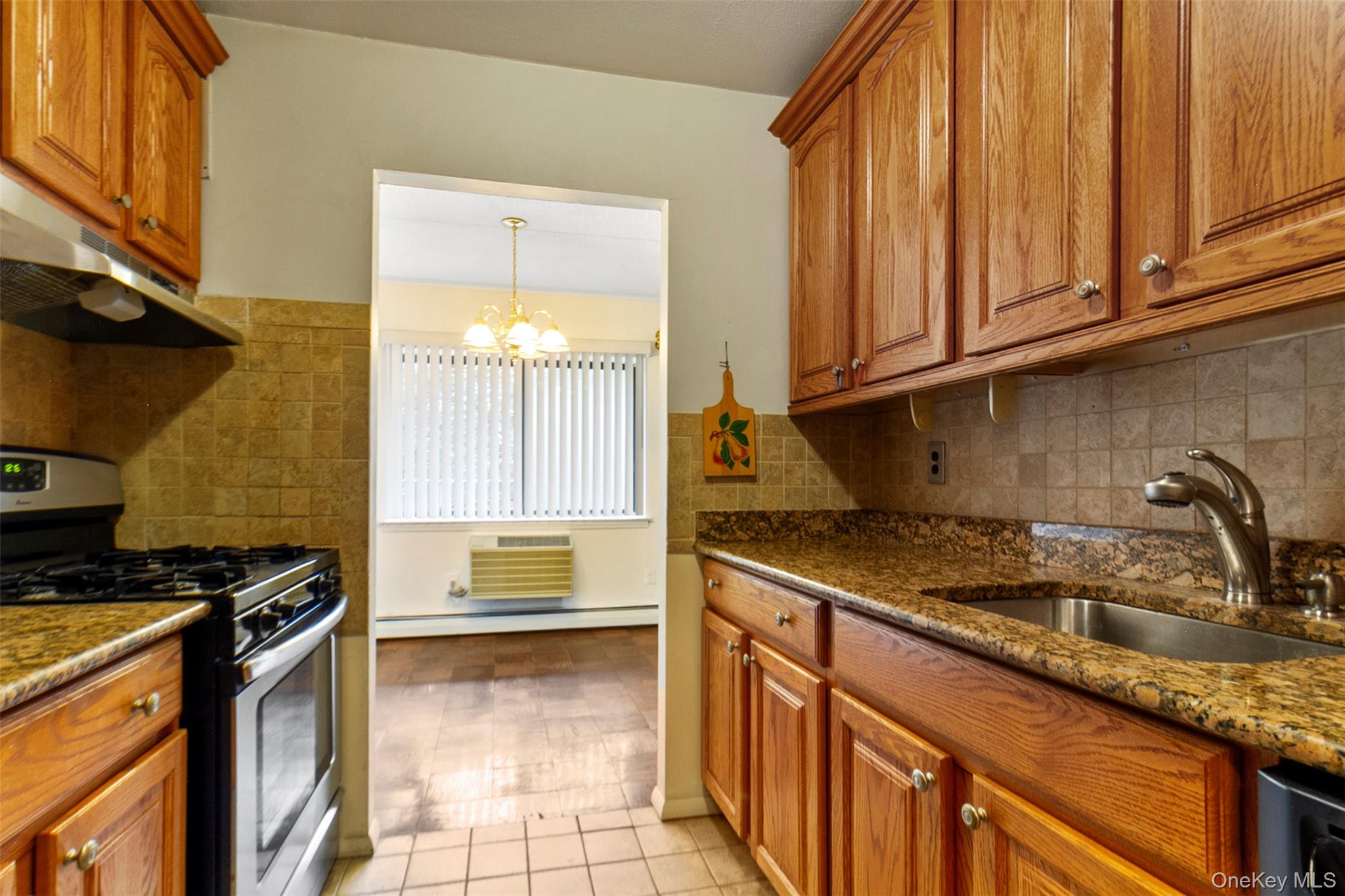 687 Bronx River Road # 2A, Yonkers, NY 10704