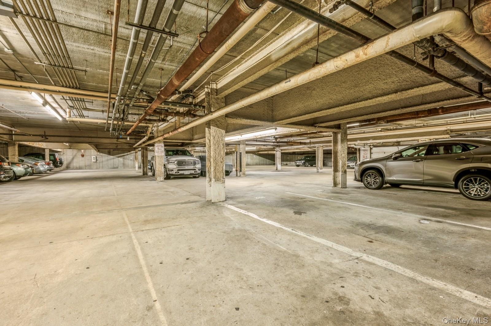 687 Bronx River Road # 2A, Yonkers, NY 10704