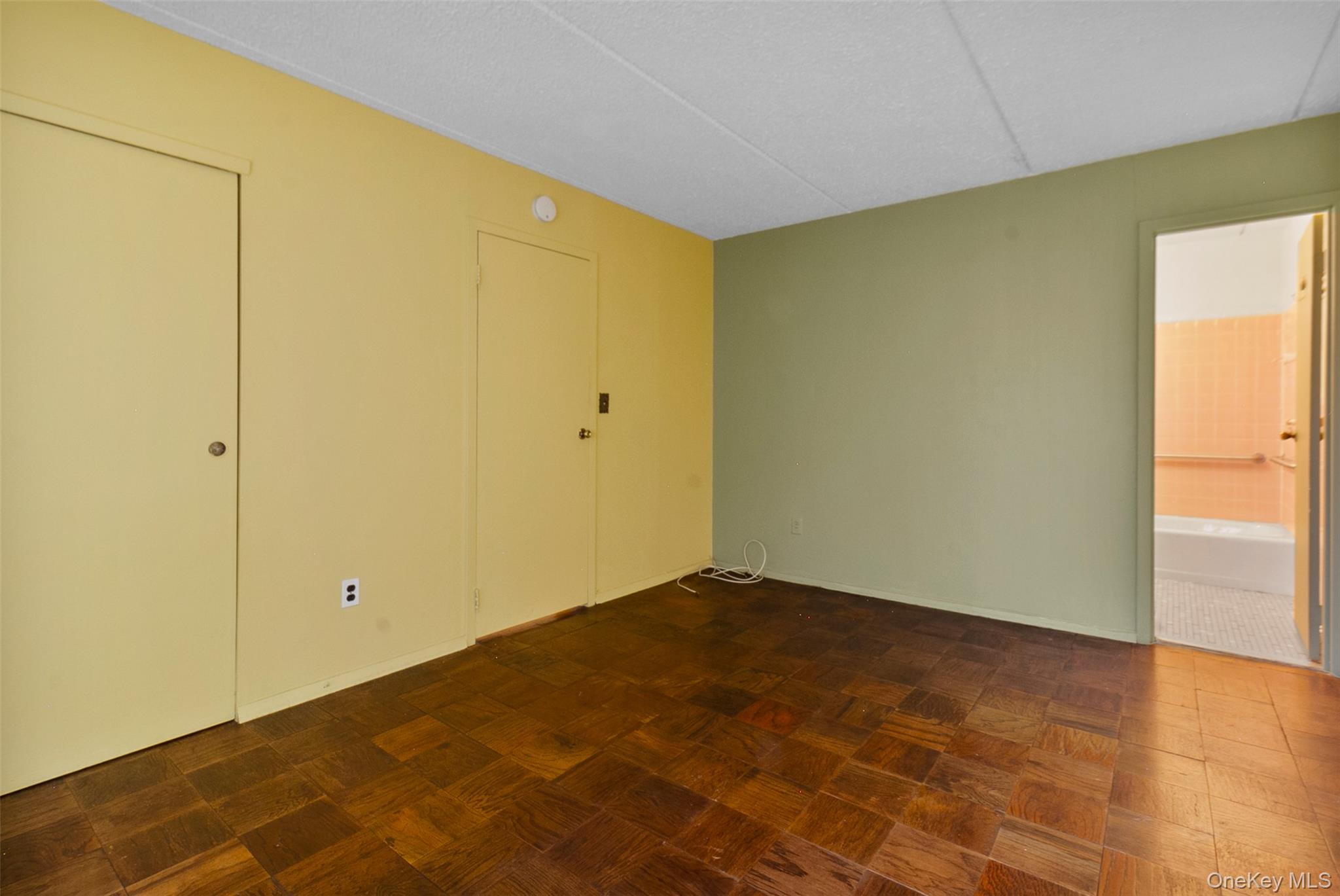 687 Bronx River Road # 2A, Yonkers, NY 10704