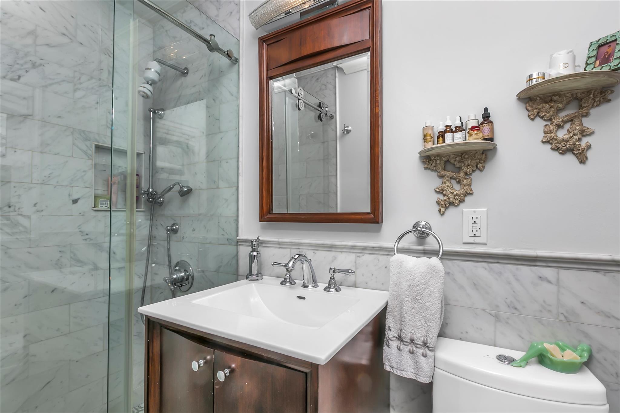 138-39 11, Malba, NY 11357