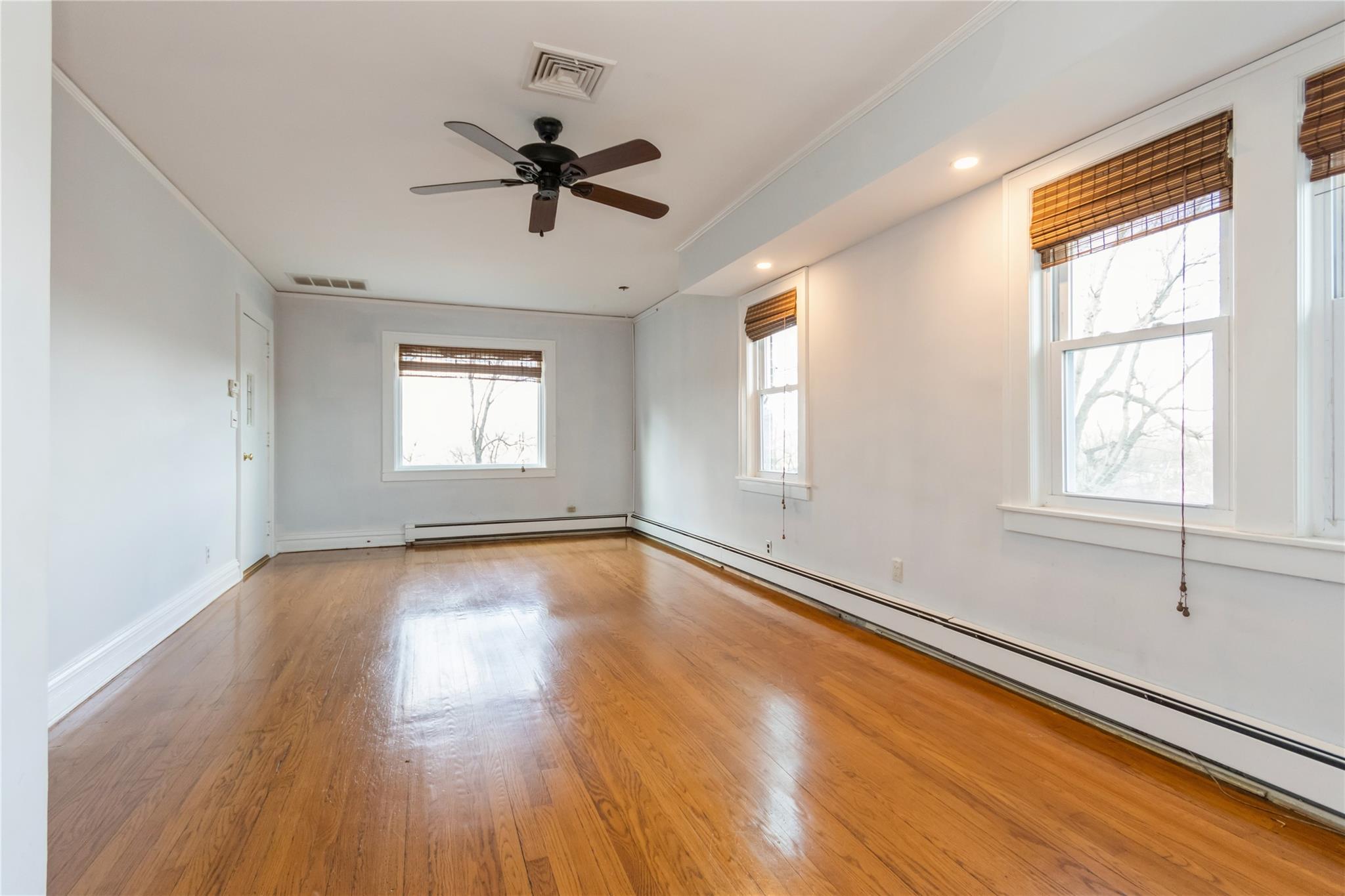 862 Linda Avenue, Thornwood, NY 10594