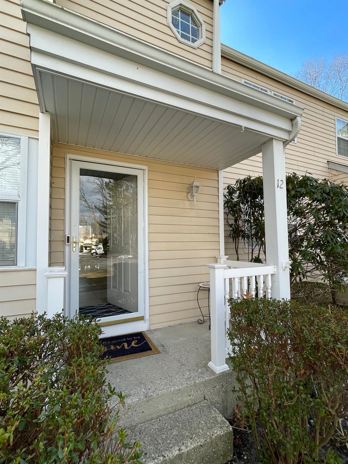 12 Paine, Yaphank, NY 11980