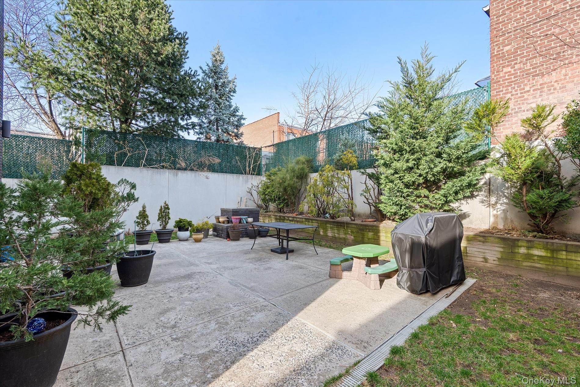 66-41 69th Street # G1, Middle Village, NY 11379