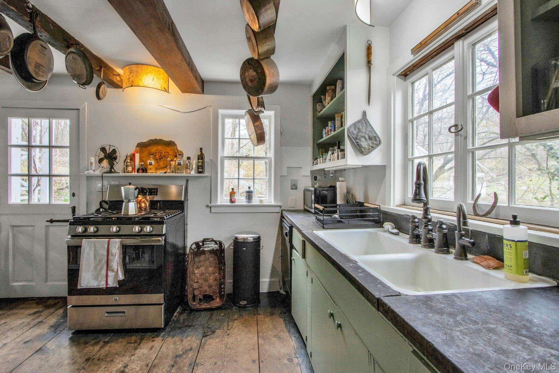 75 Washington Spring Road, Palisades, NY 10964