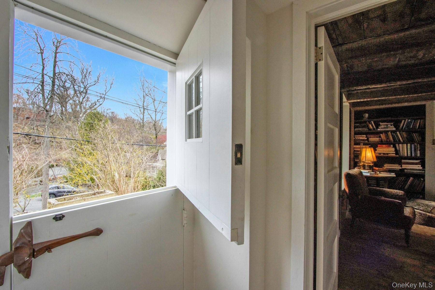 75 Washington Spring Road, Palisades, NY 10964