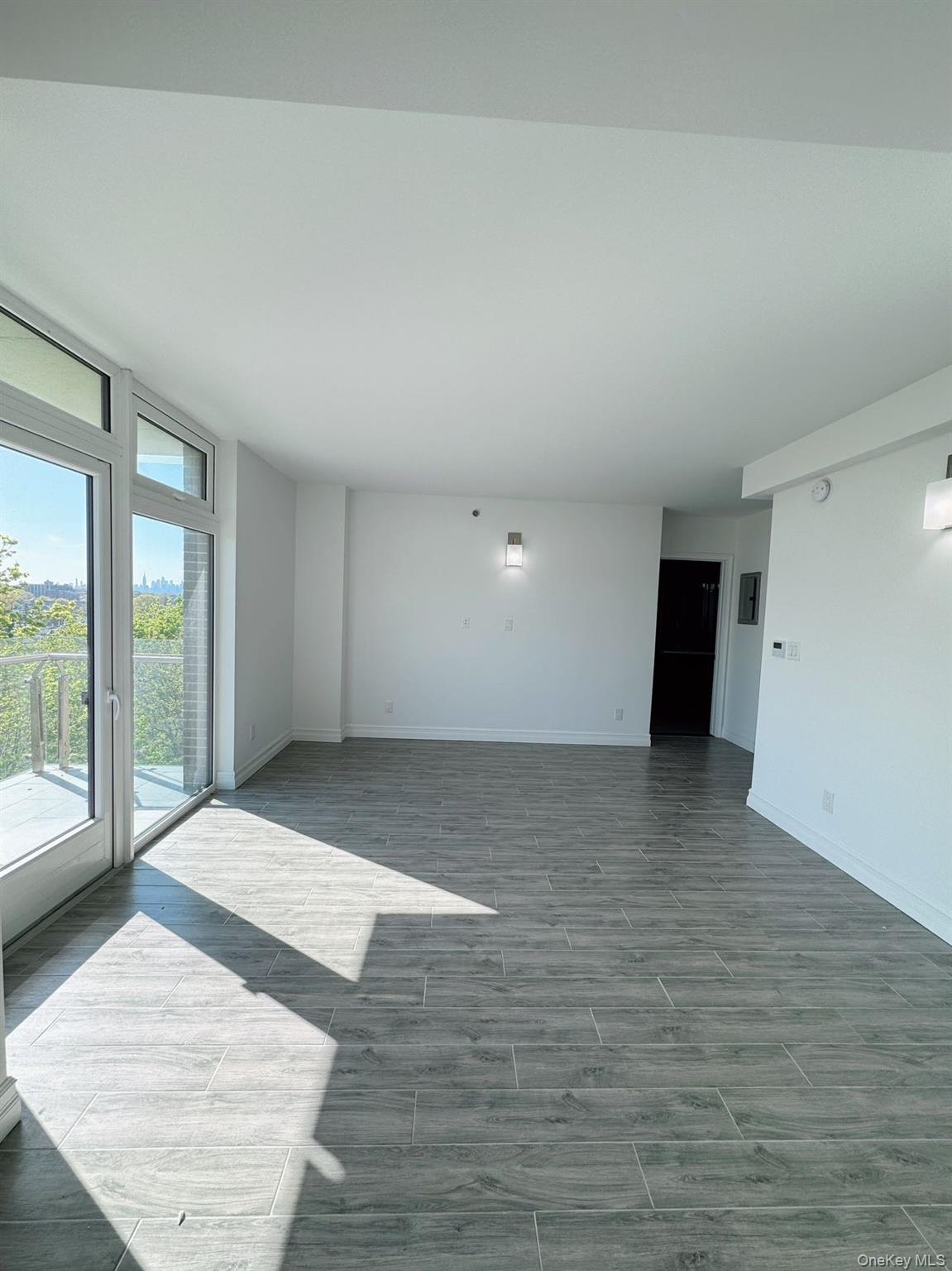 65-18 Austin St # 8H, Rego Park, NY 11374