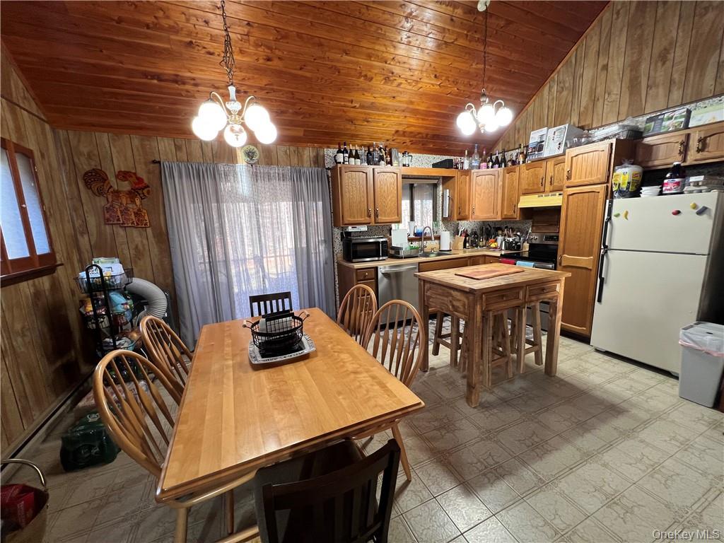 45 W Adirondack Trail, Smallwood, NY 12778