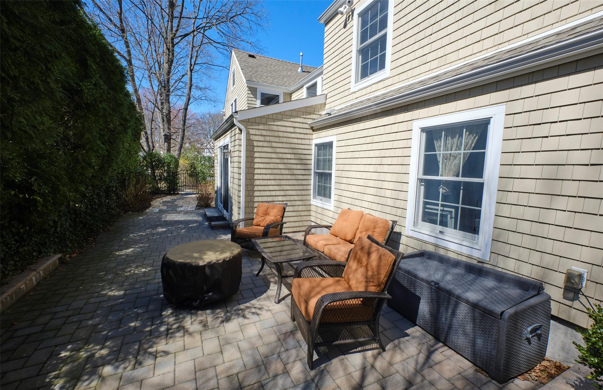 336 Nassau Avenue, Manhasset, NY 11030