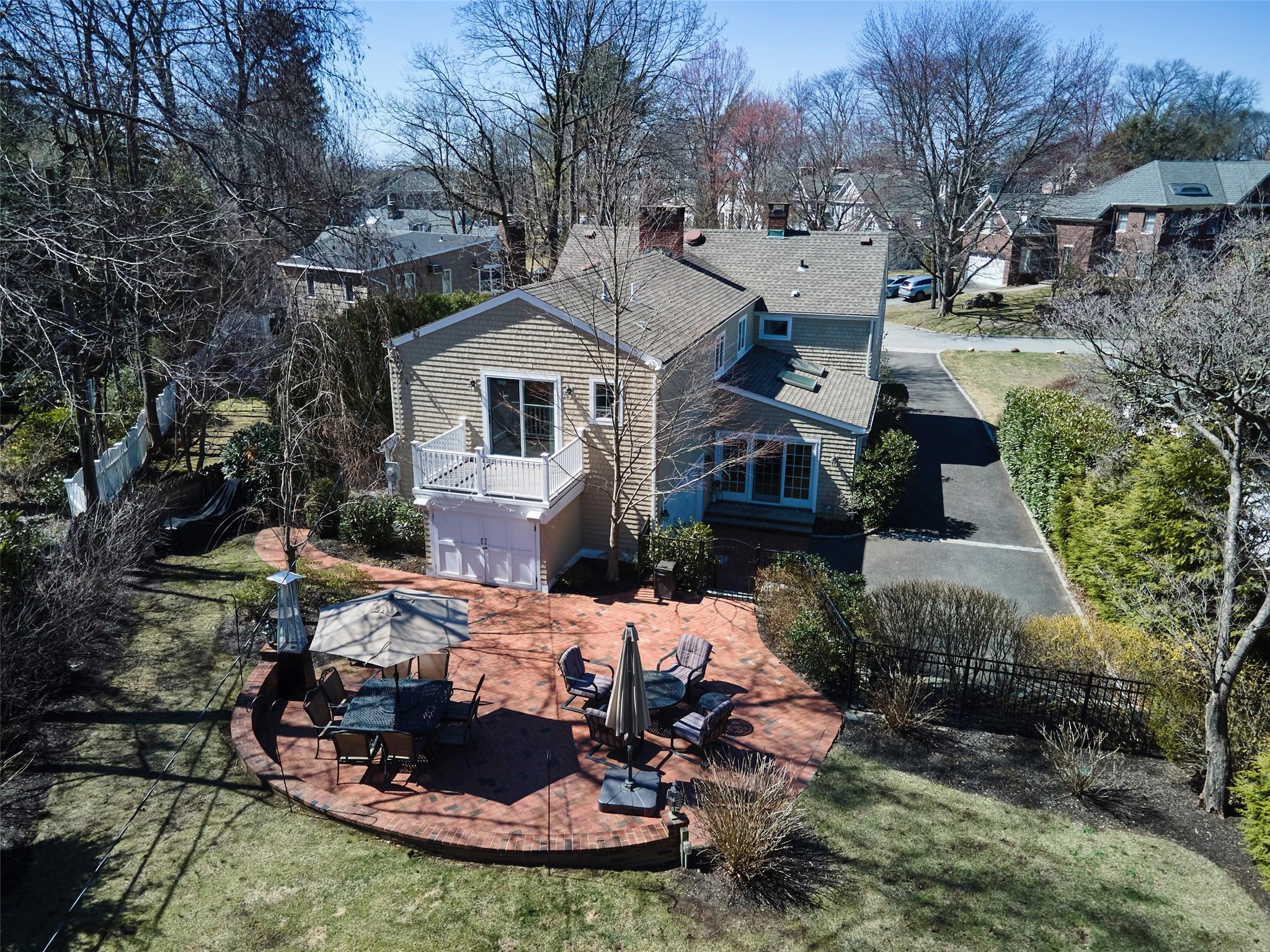 336 Nassau Avenue, Manhasset, NY 11030
