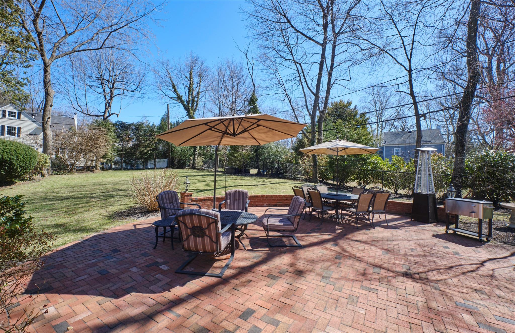 336 Nassau Avenue, Manhasset, NY 11030