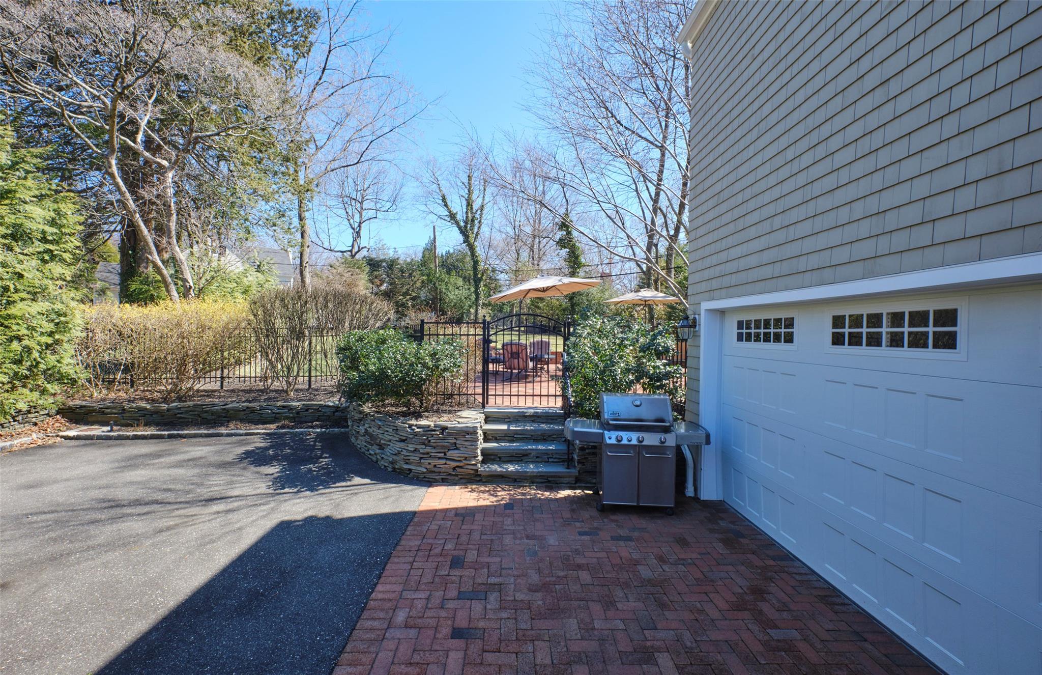 336 Nassau Avenue, Manhasset, NY 11030