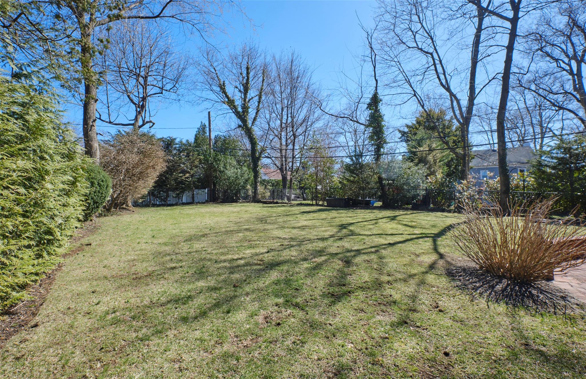 336 Nassau Avenue, Manhasset, NY 11030