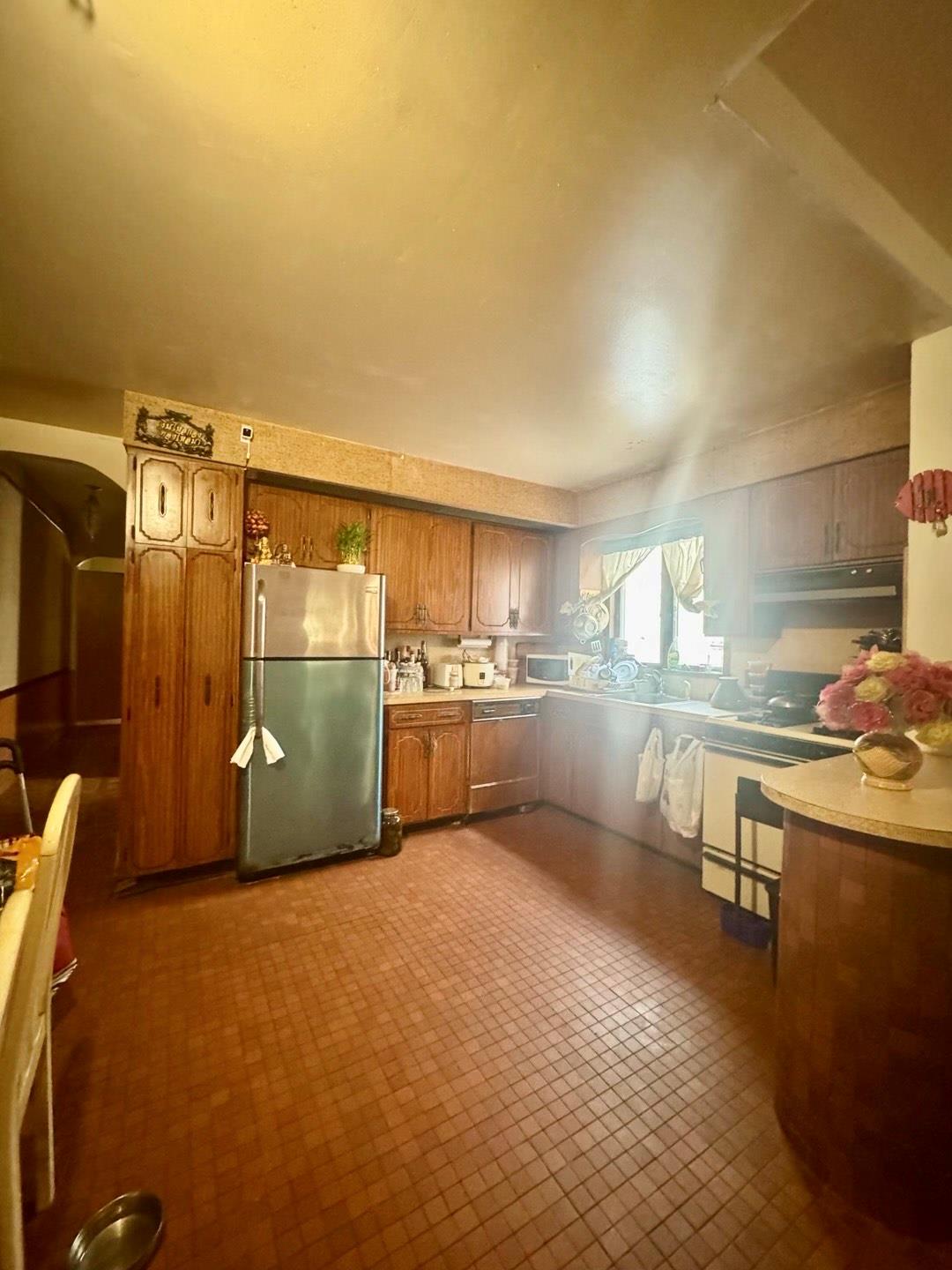 80-21 86 Avenue, Woodhaven, NY 11421