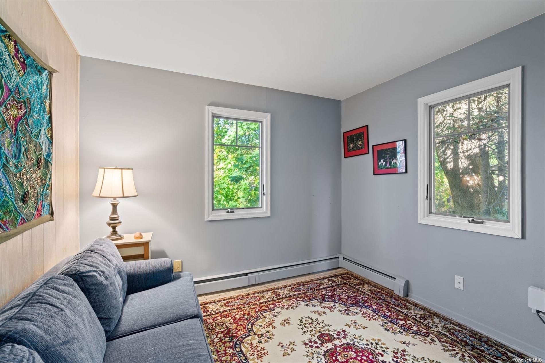 10 Devon Place, Northport, NY 11768
