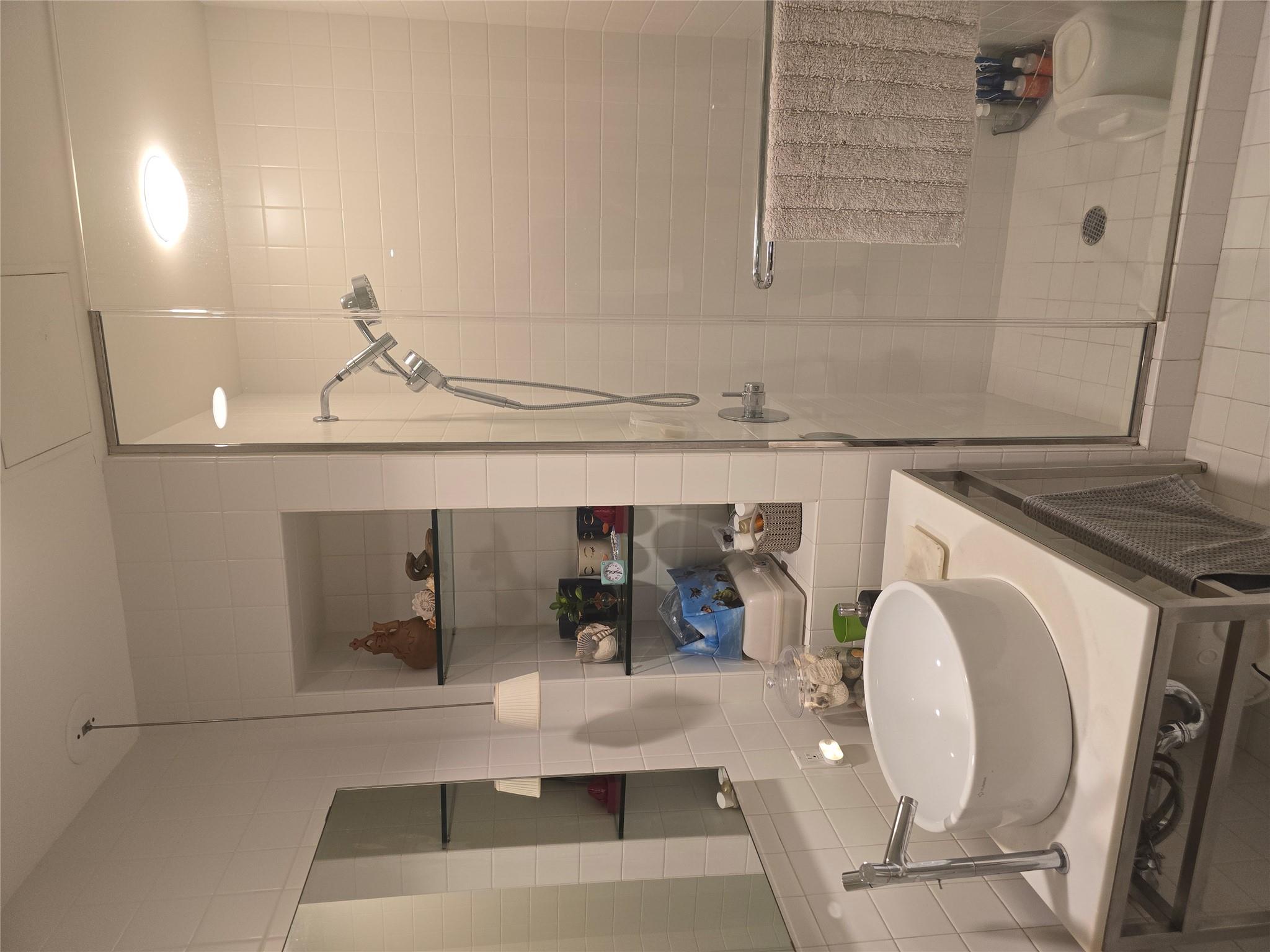 15 Broad Street # 2016, New York (Manhattan), NY 10005