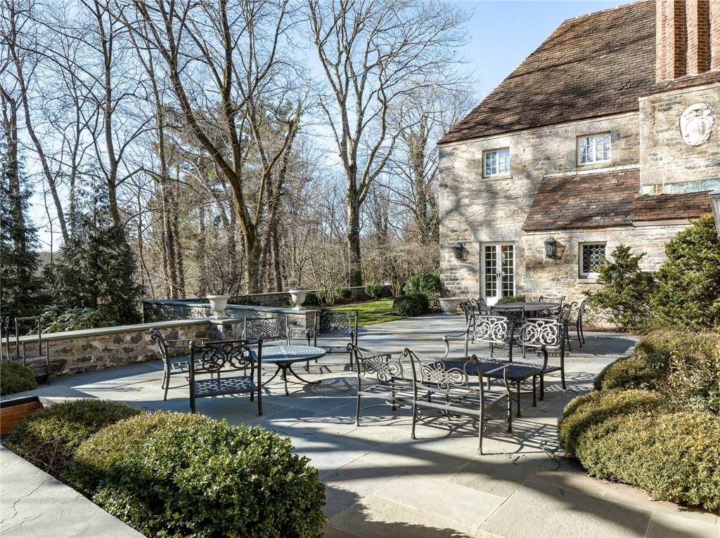 15 Archer Road, Harrison, NY 10528