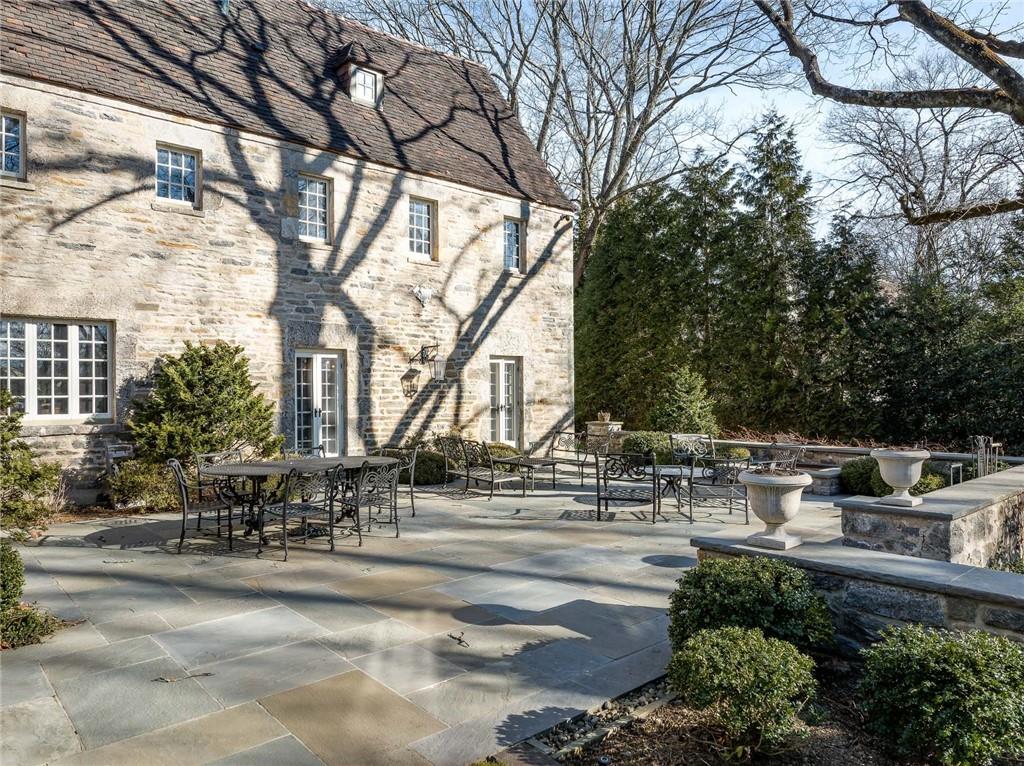 15 Archer Road, Harrison, NY 10528