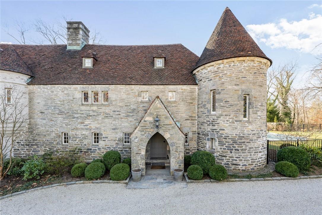 15 Archer Road, Harrison, NY 10528