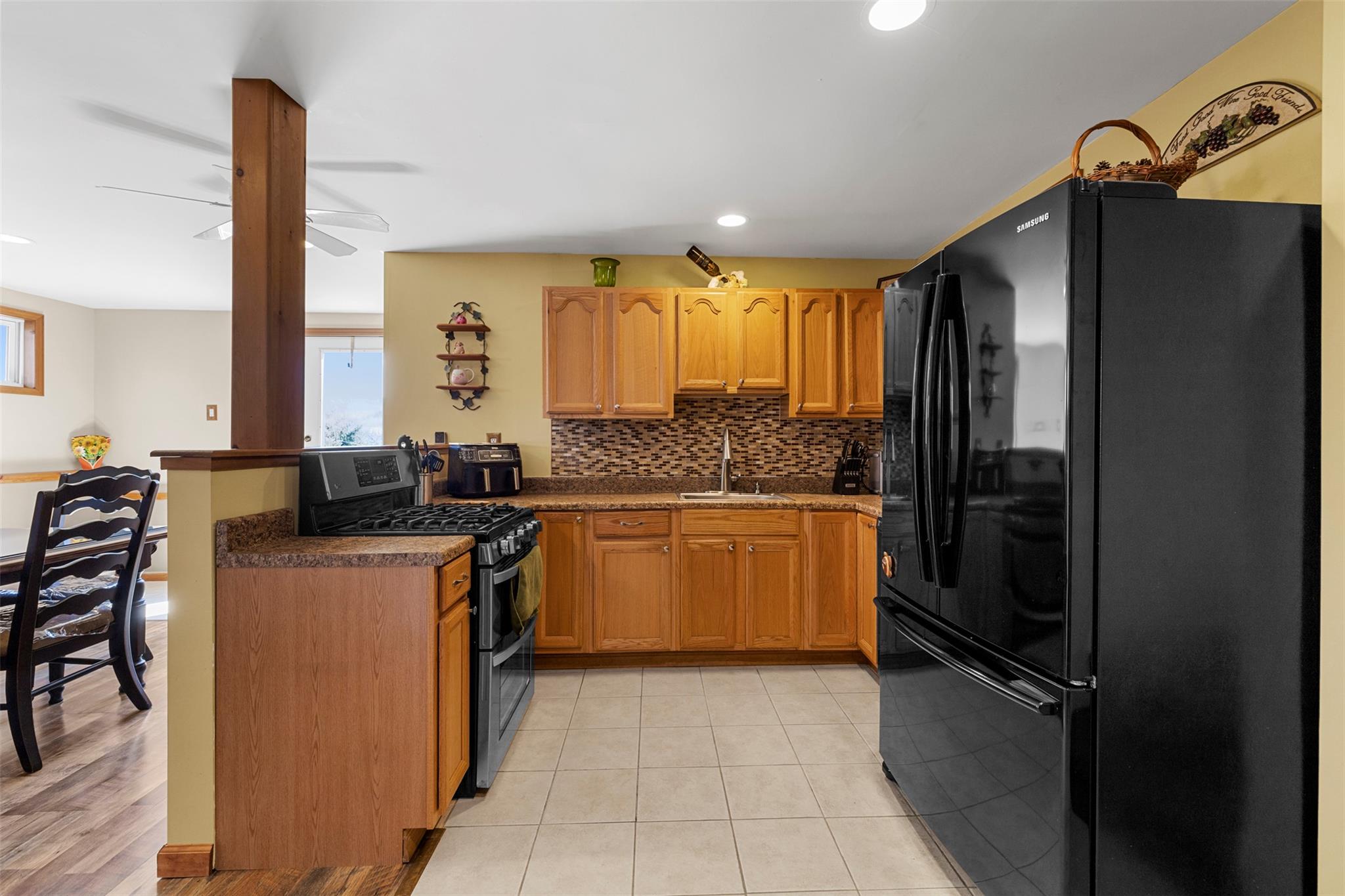 19 Pompeys Cave Road, High Falls, NY 12440