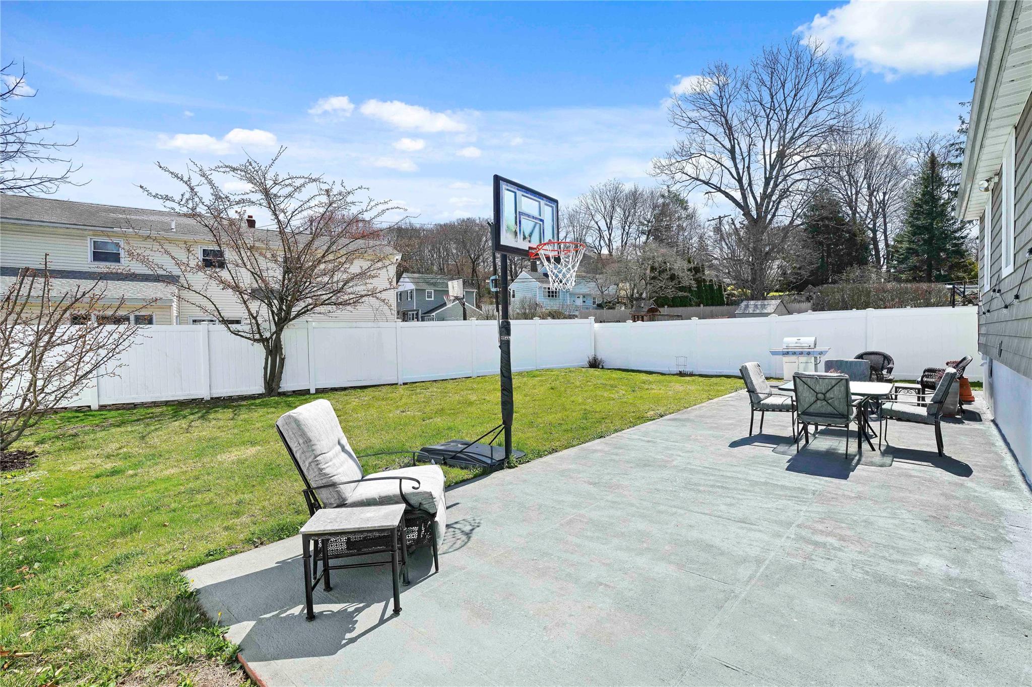 19 Ogden Avenue, Dobbs Ferry, NY 10522